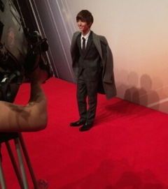 郭敬明的微博经济密码：从作家到股市王者 